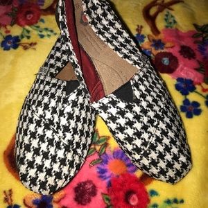 Bobs houndstooth flats